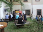 Akce se konala ve dvoře Institutu umění – divadelního ústavu na Celetné 17 v Praze.