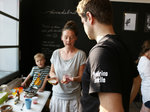 Krátký workshop domácí výroby mýdla vedla dokumentaristka Iva Strnadová, která na knize rovněž spolupracovala.